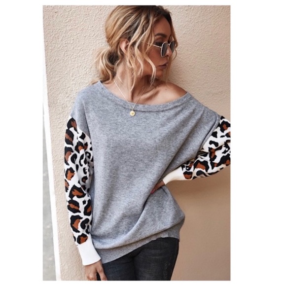 A Girl Thing Sweaters - 171🍁Fun leopard sleeve Sweater